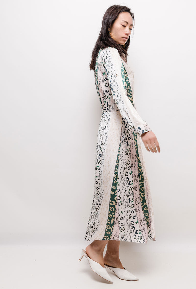 Dharma Dress - Maxikjole med lange ærmer - Lys Leopard - Modeci