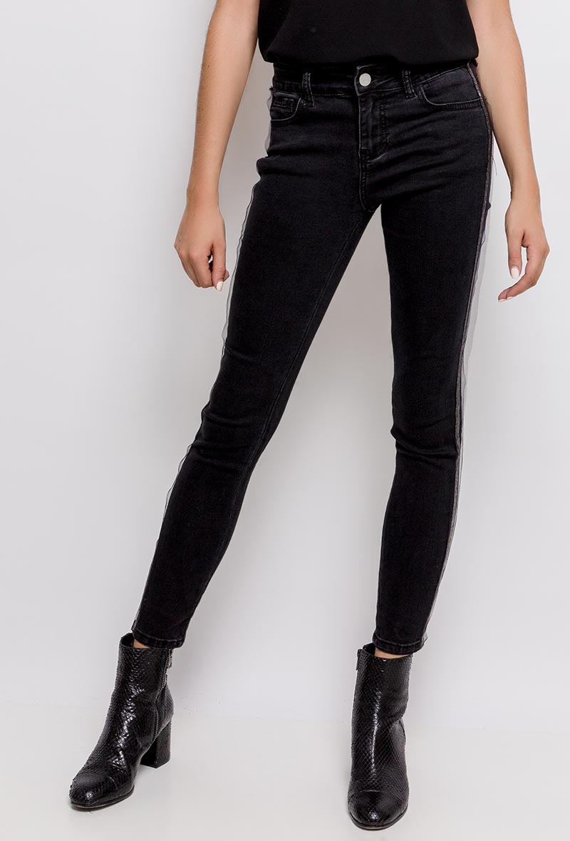 Julia Jeans- Jeans med applikation - Sort - Modeci